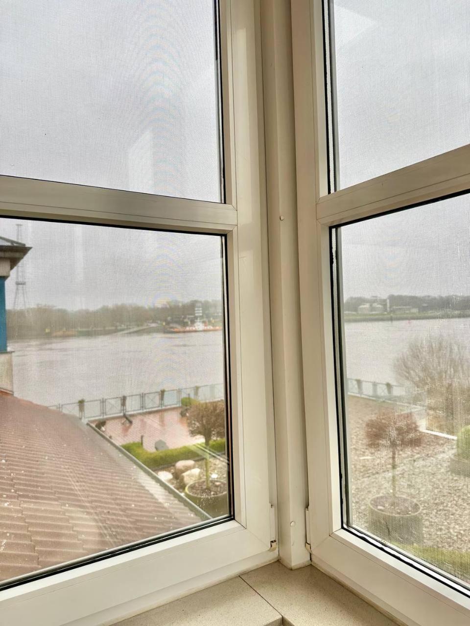 Gaestehaus Weserblick Am Weser-Sandstrand Berne Exteriér fotografie